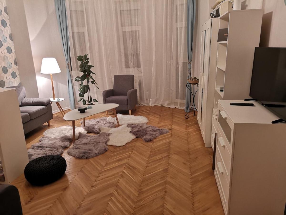 AnNo Apartman Siófok Esterno foto